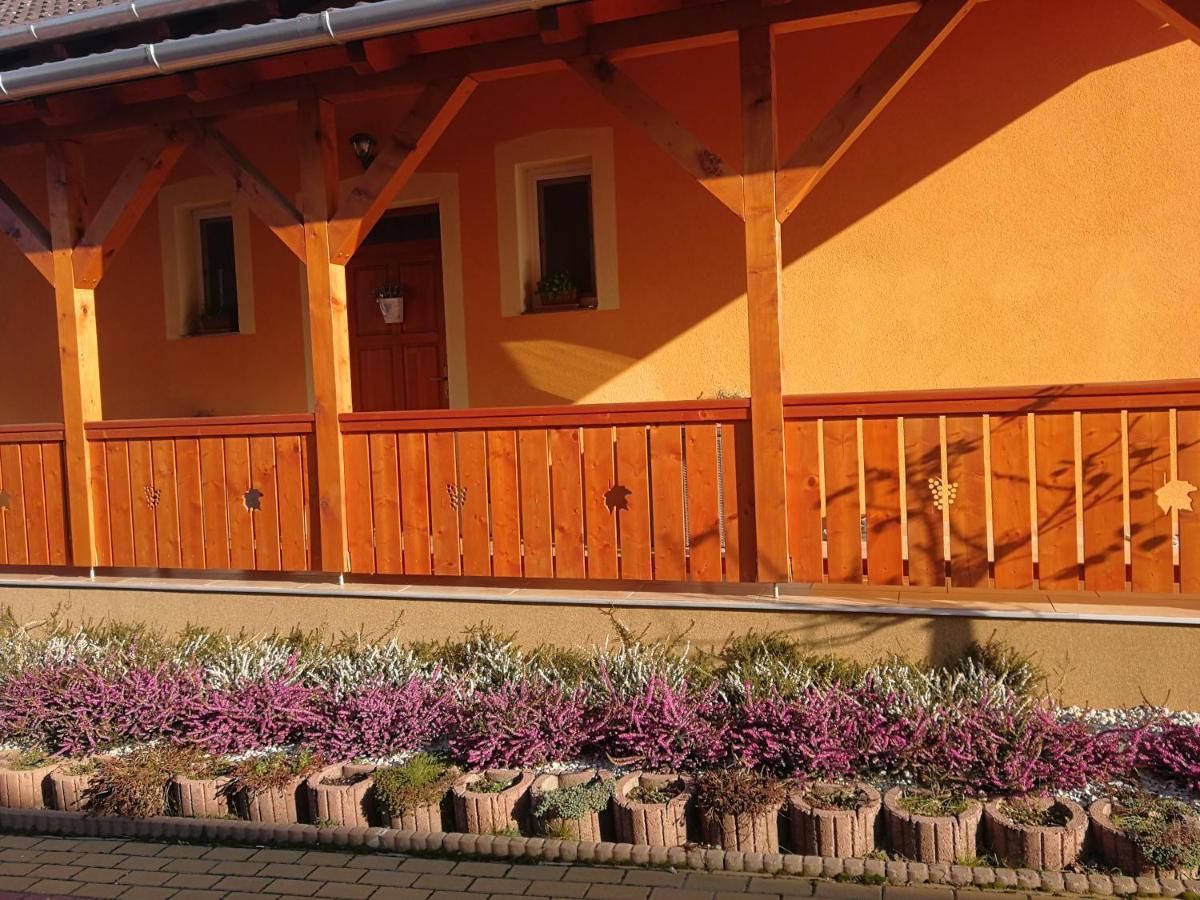 Levendulas Haz Becsehely Exterior photo